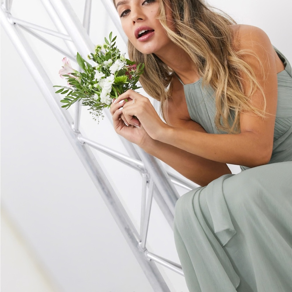 NEW! Women's ASOS Olive Pinny maxi dress prom wedding formal
Size 0 - Picture 10 of 11